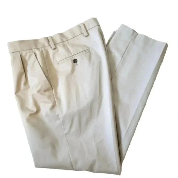 Dockers D3 Khaki Pants 36" x 32" Men's Pleated Front Classic Fit - Picture 1 of 3